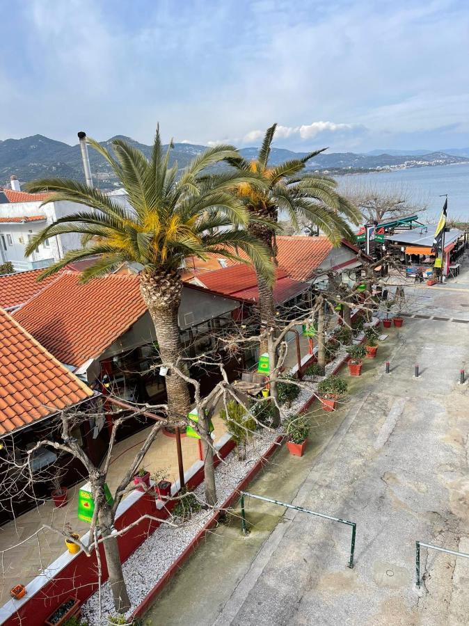 Adrianos House By The Sea Apartment Nea Iraklitsa ภายนอก รูปภาพ