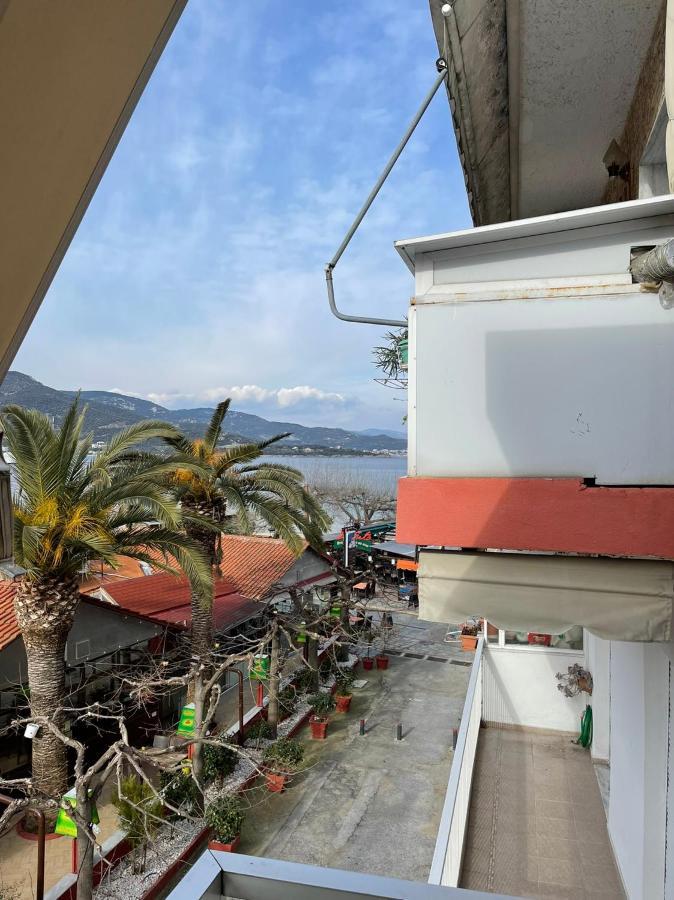 Adrianos House By The Sea Apartment Nea Iraklitsa ภายนอก รูปภาพ